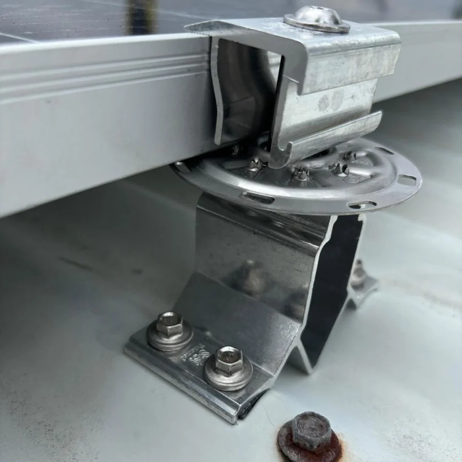 CorruBracket 500T PV™ — Estructuras y fijaciones