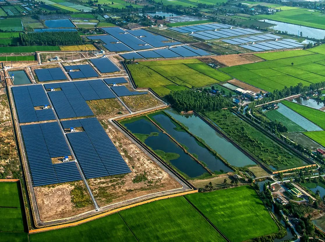 Instalación de energía solar en un establecimiento rural